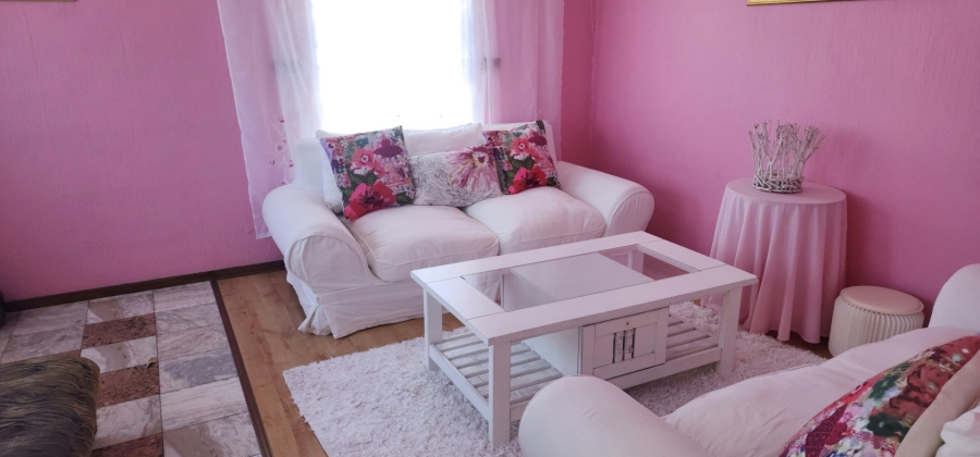 3 Bedroom Property for Sale in Portlands Western Cape